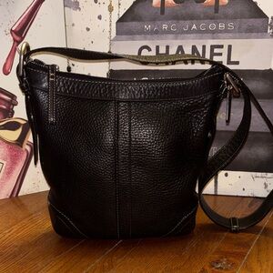 COACH Soho Black Pebbled Leather Pleated File Crossbody Bag F12319